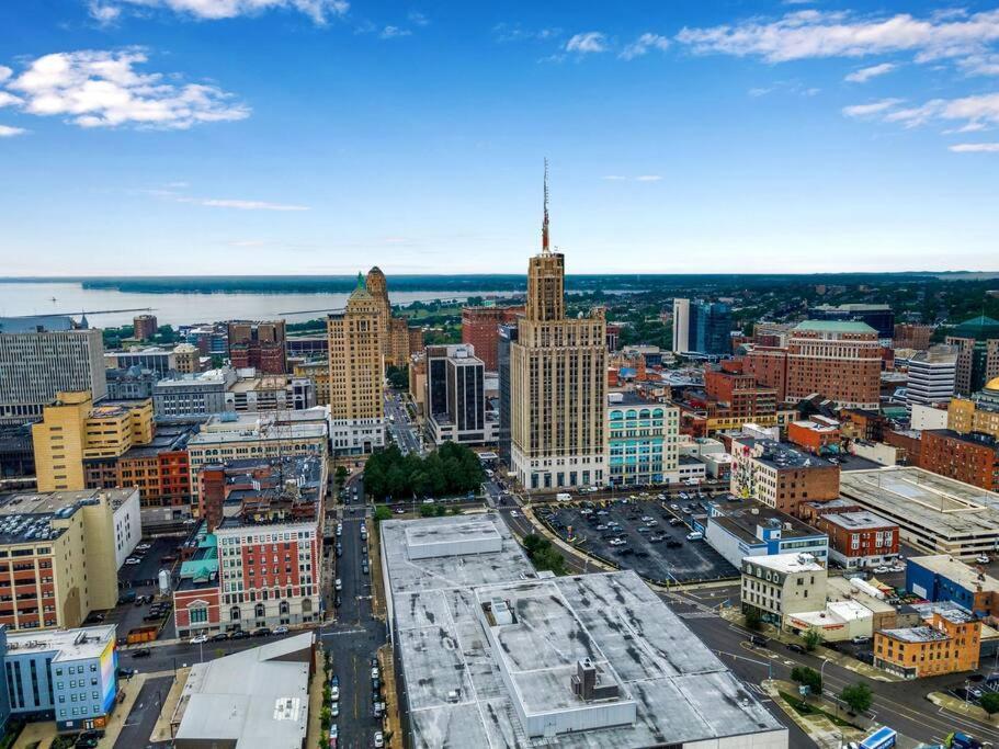 Modern Trendy Downtown Apartment Buffalo Exterior photo